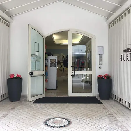 Auriga Aparthotel 3*